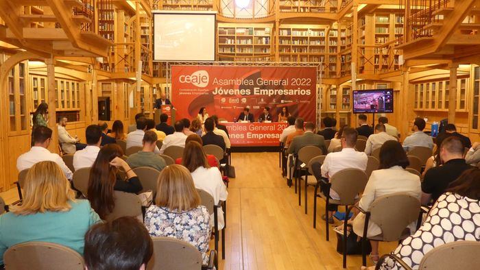 CEAJE analiza la situación de los jóvenes empresarios de España y concluye que “las empresas lo están pasando mal”