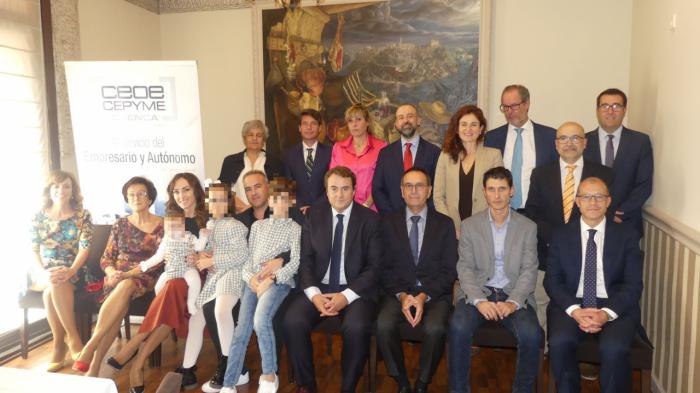 Empresarios e instituciones de Cuenca homenajean a Rubén Martínez previamente a recibir el Premio CECAM