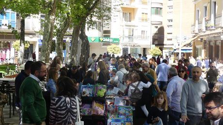 La literatura toma el mando en Cuenca con el Día del Libro