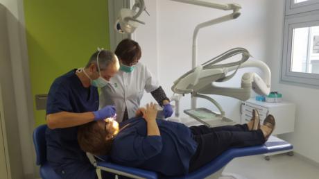 El Centro de Salud de Landete comienza a prestar atención bucodental a los pacientes de la comarca