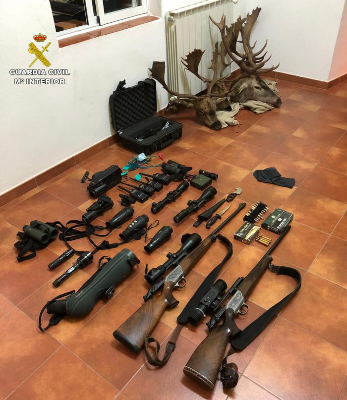 Detenidos dos cazadores furtivos en Cañete