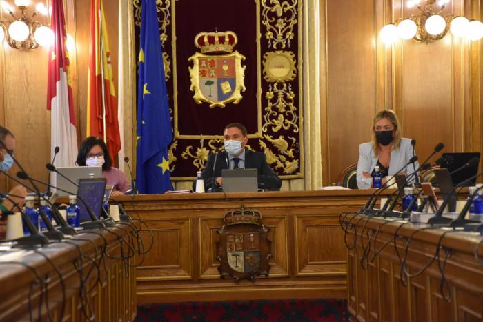 El pleno de la Diputación aprueba más de 3 millones de euros para patrimonio, la hípica, ayudas DANA, emprendimiento y entidades sociales