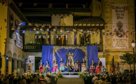El pregón de Julio Villaescusa y la coronación e imposición de bandas a la reina y su corte de honor dan inicio a las Fiestas 2019 de Mota del Cuervo