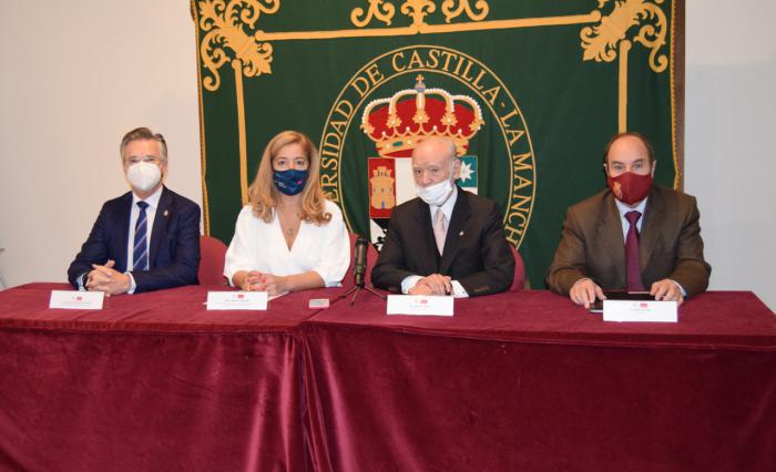 La Universidad de Castilla-La Mancha y Yanes conmemoran el 160 Aniversario de la prestigiosa firma de joyeros españoles con la tesis doctoral sobre Claudio Yanes y la exposición “El Arte de Amar”