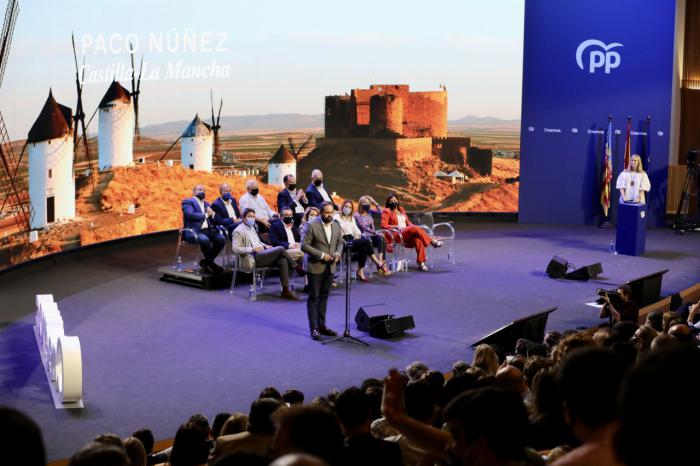 Núñez: “Es el momento de elegir entre más socialismo y más Sánchez o más libertad y más Pablo Casado”