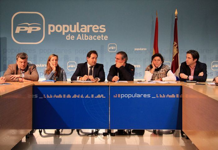Paco Núñez anuncia que el PP-CLM reclamará al Gobierno la troncalidad de los currículum educativos para las aulas de Castilla-La Mancha y de toda España