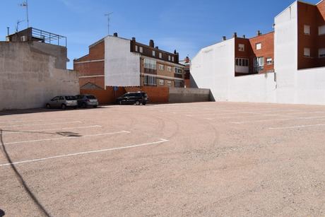 El Ayuntamiento de Tarancón habilita una nueva zona de aparcamiento en la Calle Pablo Picasso con 45 plazas