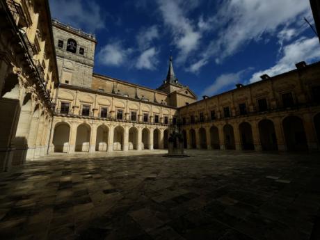 Ludovico Einaudi, Ara Malikian y Dulce Pontes este verano en el Patio Barroco del Monasterio de Uclés