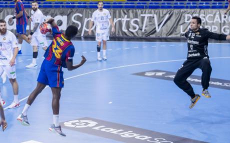 Derrota del Incarlopsa Cuenca en su visita al Palau Blaugrana (38-26)