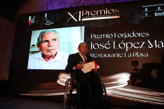El Ayuntamiento nombrará el lunes Hijos Adoptivos a José López Martínez ‘Pepe el de la Playa’, a título póstumo, y a Joaquín Caparrós