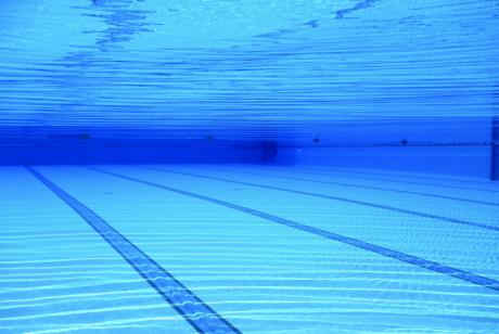 Diputación mantiene su apoyo a los Ayuntamientos para el tratamiento de las piscinas municipales al aire libre