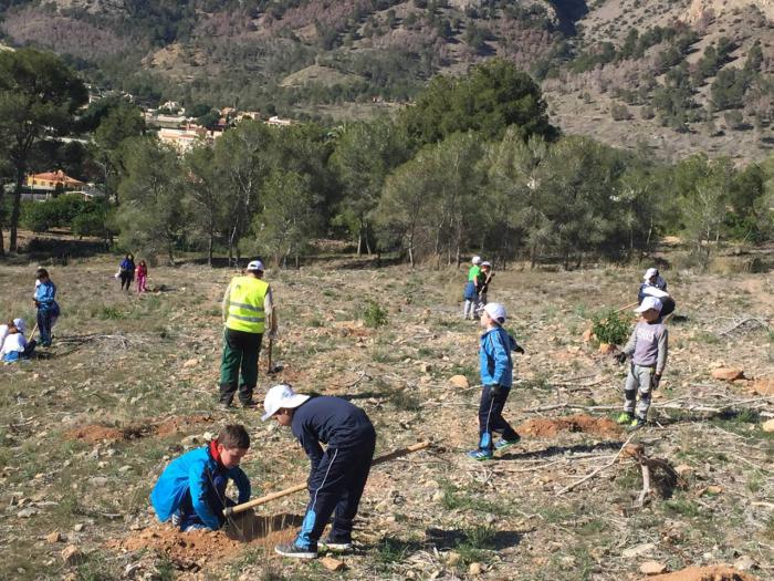 En marcha el mes de la Educación Medio Ambiental en Enguídanos