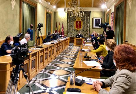 El Pleno del Ayuntamiento aprueba el convenio de bomberos con la Diputación después de una década