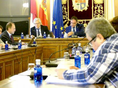 El PP tumba en la Diputación la moción socialista en defensa del agua de Castilla-La Mancha