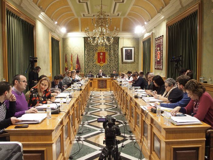 El Pleno aprueba un compromiso plurianual para la plataforma de administración electrónica