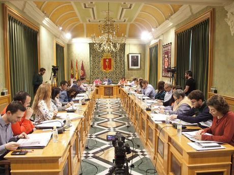 El Pleno aprueba todos los dictámenes incluidos en el orden del día y se despejan los presupuestos de 2018