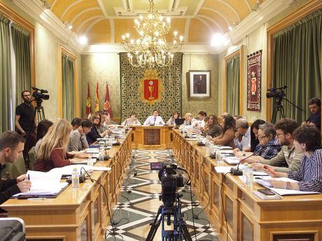 El pleno del Ayuntamiento aprueba la venta del edificio del antiguo ICONA a Diputación