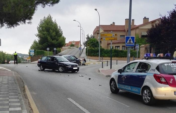 Dos conductores que dan positivo en alcohol provocan dos accidentes en la capital