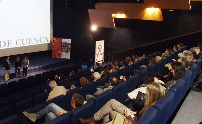 Doscientas personas asisten al preestreno del capítulo de la serie ‘Ciudades Patrimonio’ de RTVE dedicado a Cuenca