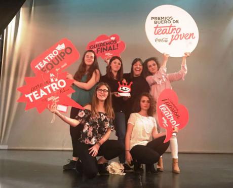 La Escuela Municipal de Música y Artes Escénicas recoge el galardón de los Premios Buero de Teatro Joven