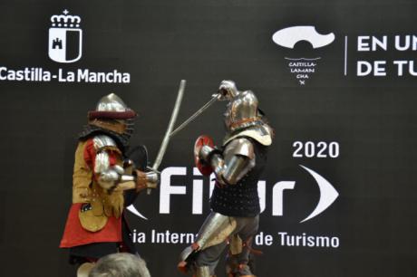Visitas teatralizadas, combates en directo y elementos audiovisuales fueron la propuesta de Cuenca en FITUR