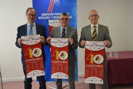 Junta y Agrupación Provincial de Hostelería celebran el 40 aniversario de la Constitución a través de la gastronomía