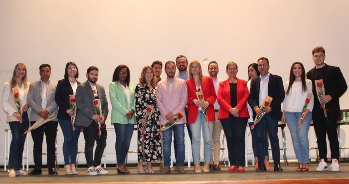 El PSOE de Iniesta presenta una lista “joven, comprometida y del pueblo”