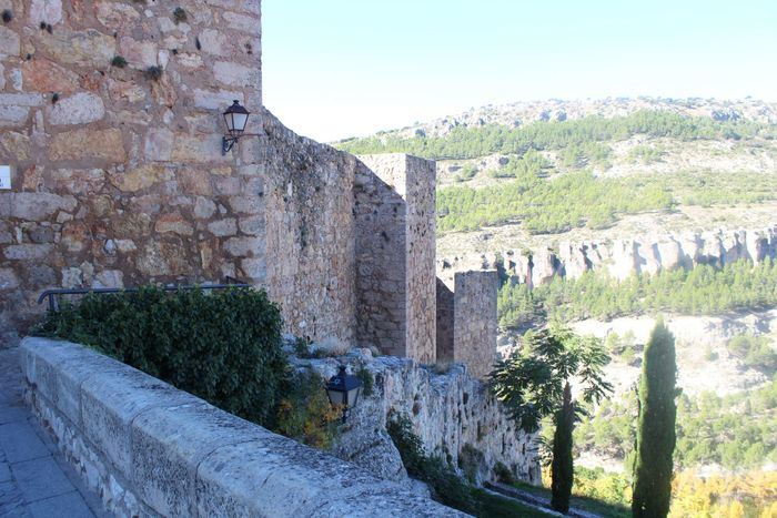 Alumnas de Humanidades desarrollan un trabajo de divulgación histórica para la recuperación del patrimonio de Cuenca