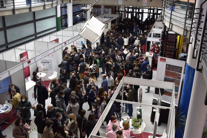 La UCLM ha recibido a 3000 preuniversitarios en las jornadas de puertas abiertas y feria ‘Estudia en la UCLM’