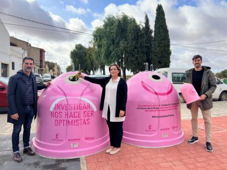 La campaña “Recicla vidrio por ellas” en favor de la lucha contra el cáncer de mama llegan a Iniesta y Quintanar del Rey