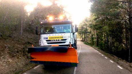 El dispositivo de vialidad invernal de Diputación está actuando en La Serranía conquense