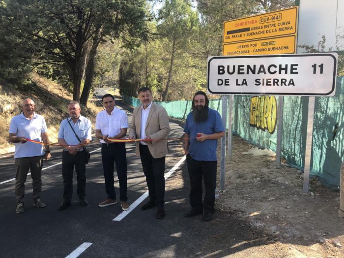 Concluyen las obras de mejora de la CUV-9141 que une Buenache de la Sierra con la Cueva del Fraile