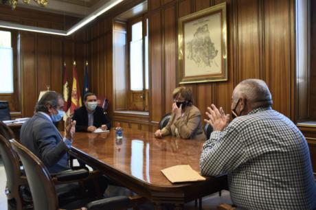 La Diputación de Cuenca formaliza el apoyo de 10.000 euros a la Asociación de Municipios de Entrepeñas y Buendía