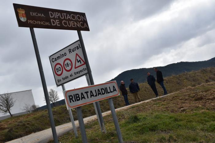 La Diputación invierte más de 70.000 euros en asfaltar una variante en la pedanía de Ribatajadilla