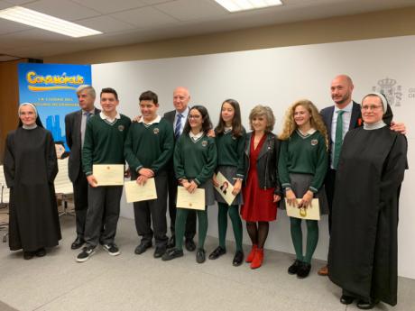 La Junta felicita a las alumnas y alumnos del colegio ‘Santa María de la Expectación’ de Cuenca, uno de los ganadores de la fase nacional del concurso ‘Consumópolis’