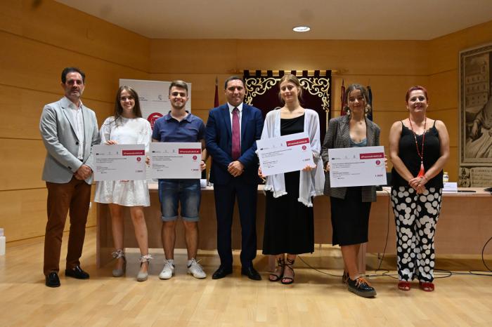 El Patronato Universitario Gil de Albornoz reconoce a cuatro estudiantes brillantes de la UCLM en el Campus