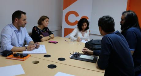Ciudadanos se reúne con Apacam para conocer las necesidades y mejoras del sector audiovisual en la región