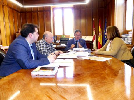 Diputación editará un libro con los estudios de los 104 elementos de arquitectura fortificada de la provincia