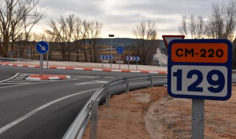 El alcalde de Arcas afirma que la nueva rotonda mejora la seguridad vial y permite ampliar las conexiones a través del Astra