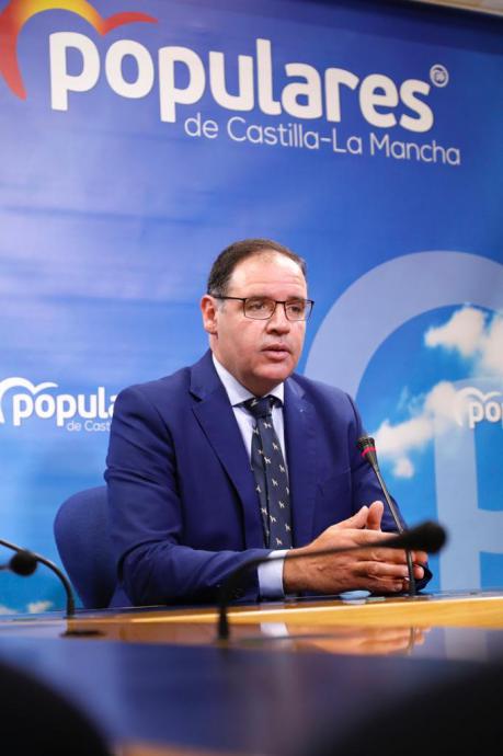 El PP lamenta que Page no haya estado a la altura de las circunstancias al excluir al principal partido de la oposición en el Día de la Región