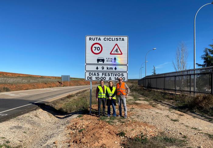 Un tramo de nueve kilómetros de la CM-2202 se convierte en la tercera Ruta Ciclista Protegida de la provincia