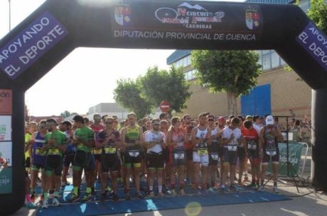 Israel Fernández y Cristina Belmar vencen en el VI Duatlón de Quintanar del Rey