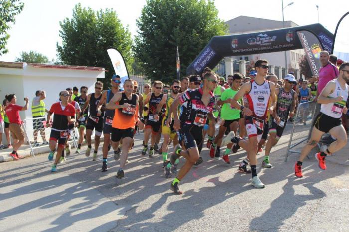 Iván Naharro y María Jesús Algarra triunfan en el VII Duatlón de Quintanar del Rey