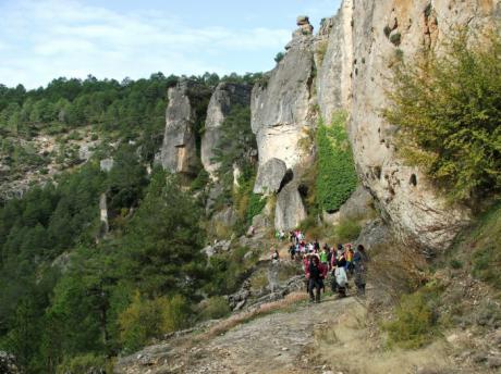 El Campus Diputación de Cuenca de Senderismo reunió a 86 participantes en Carrascosa de la Sierra