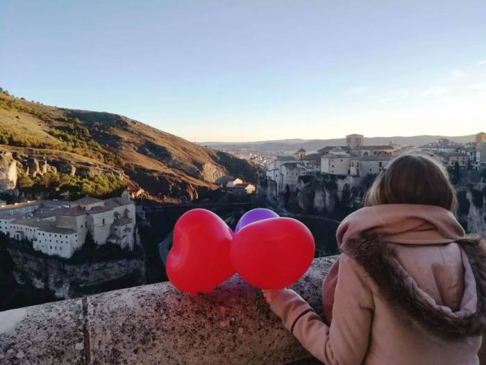 La Oficina Municipal de Turismo celebra el Día de San Valentín con el sorteo ‘In love with Cuenca’