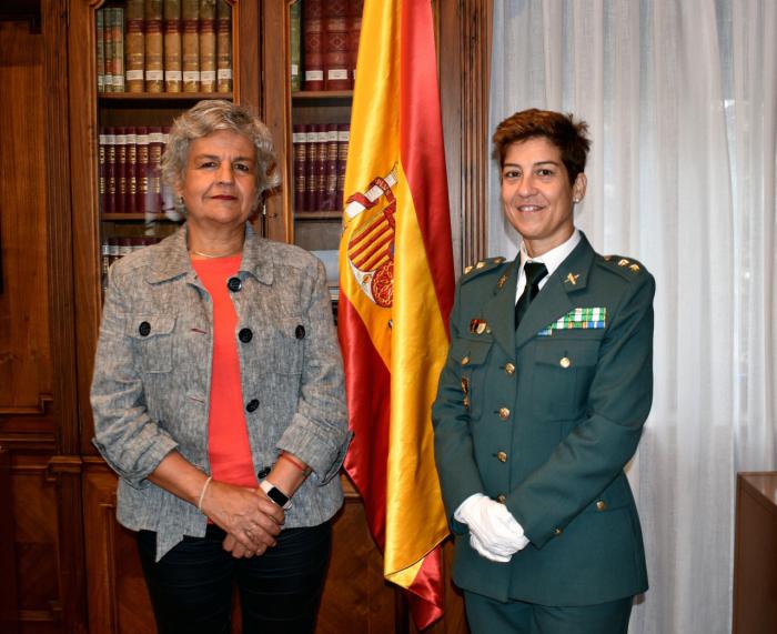La subdelegada del Gobierno en Cuenca recibe a la nueva jefa de la Comandancia de la Guardia Civil de Cuenca