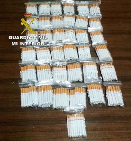 La Guardia Civil incauta 37 bolsas de cigarrillos en una de las inspecciones realizadas contra el contrabando de tabaco