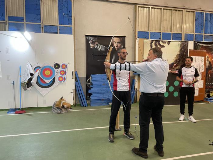 Dolz de la enhorabuena al Club de Tiro con Arco Cuenca, que ha logrado 24 medallas nacionales en menos de cuatro años