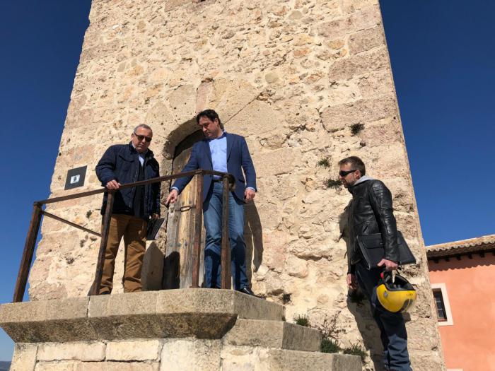 Firmado el contrato de las obras de restauración de la Torre de Mangana