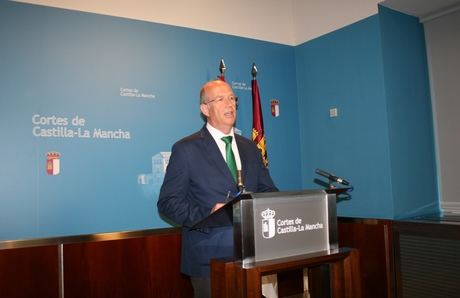 Tortosa asegura que las empresas desconfían del Gobierno de Page y Podemos